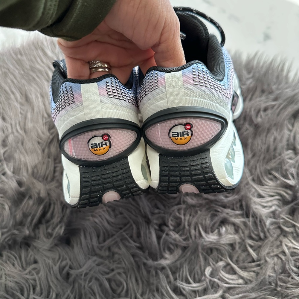 Nike Air Max DN Premium - Picture 8 of 11